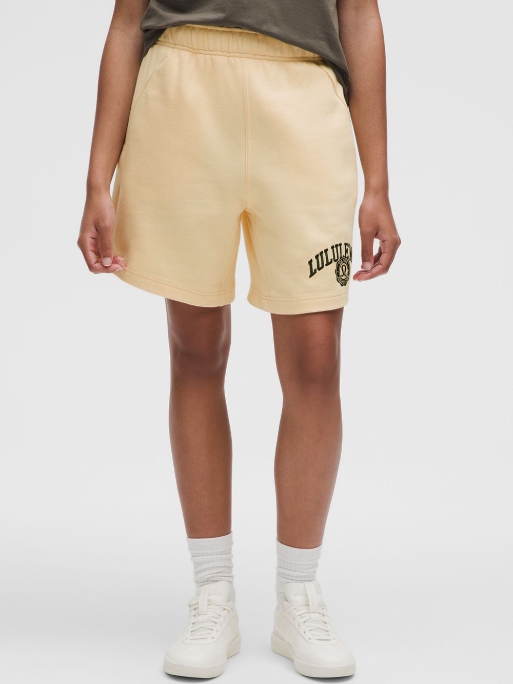 lululemon butter cream scuba 7” shorts